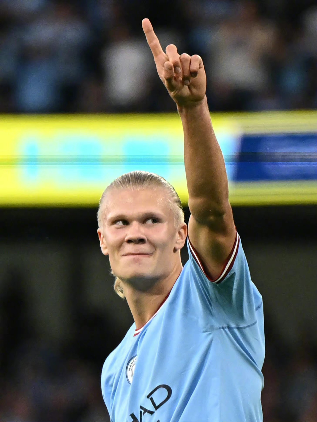 这也能有节奏？打野Shadow意大利护照曝光，网友质疑BLG不是全华班了！